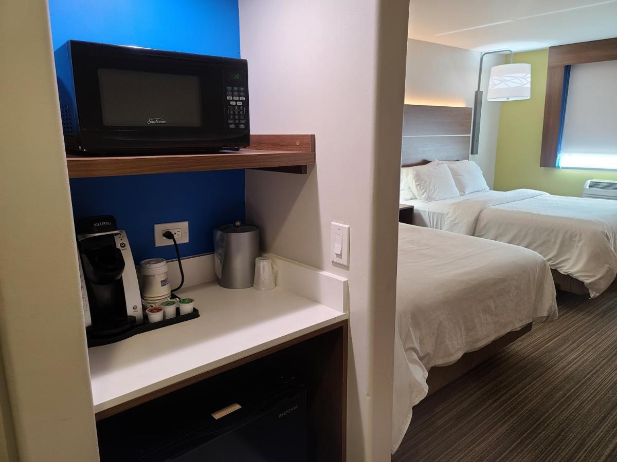 Holiday Inn Express Hotel & Suites Woodland Hills By Ihg Los Angeles Kültér fotó