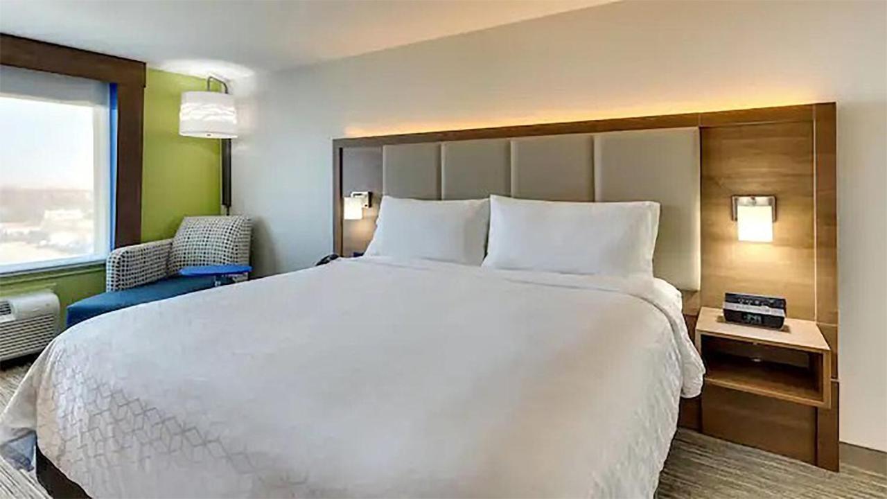 Holiday Inn Express Hotel & Suites Woodland Hills By Ihg Los Angeles Kültér fotó
