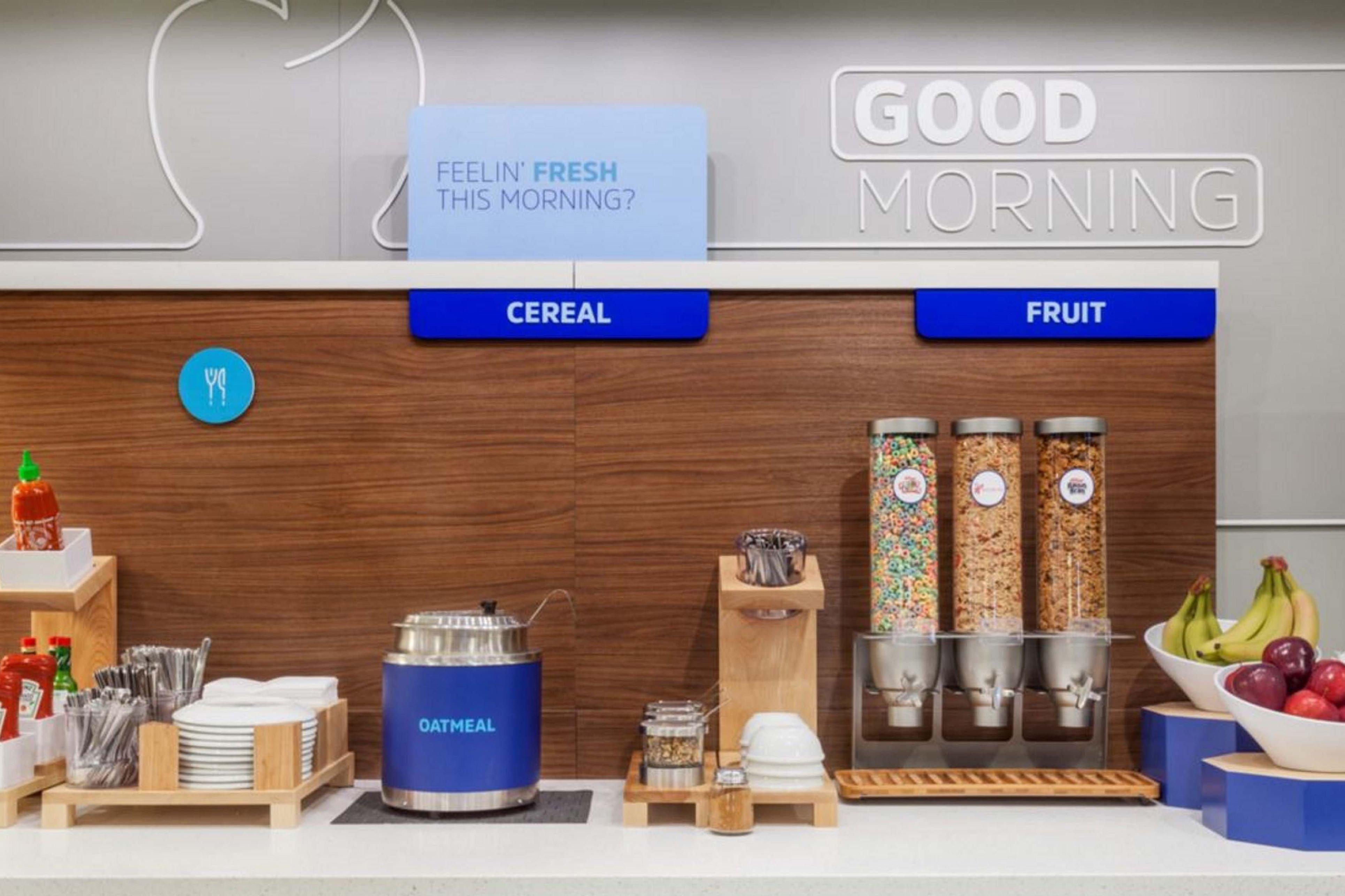 Holiday Inn Express Hotel & Suites Woodland Hills By Ihg Los Angeles Kültér fotó