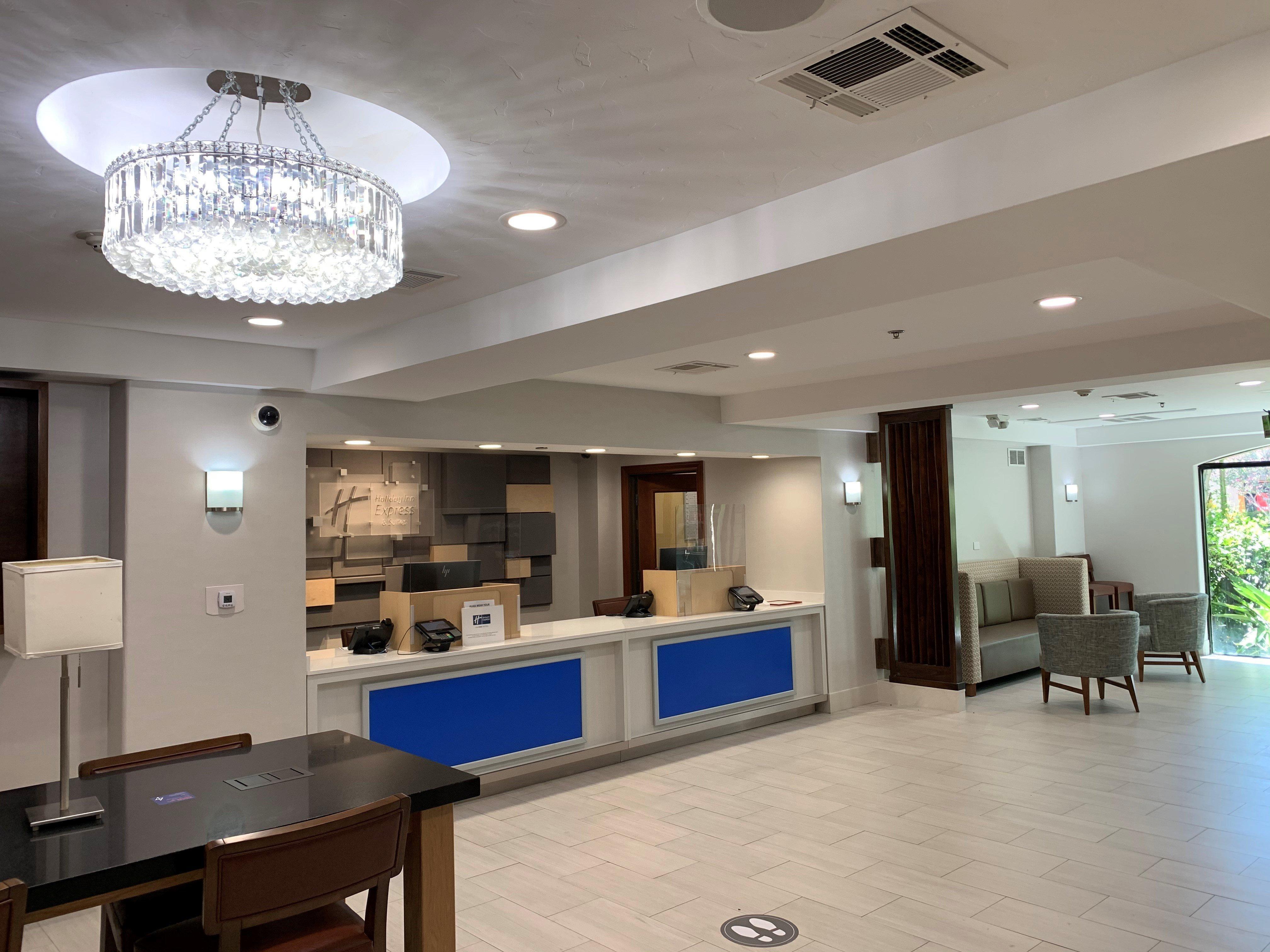 Holiday Inn Express Hotel & Suites Woodland Hills By Ihg Los Angeles Kültér fotó