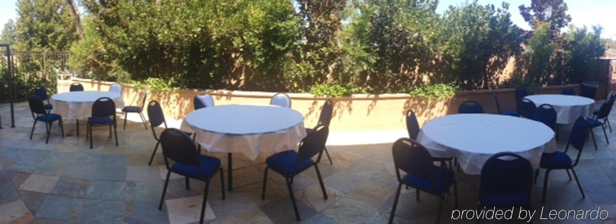 Holiday Inn Express Hotel & Suites Woodland Hills By Ihg Los Angeles Kültér fotó