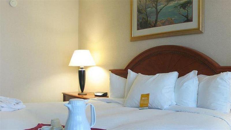 Holiday Inn Express Hotel & Suites Woodland Hills By Ihg Los Angeles Kültér fotó