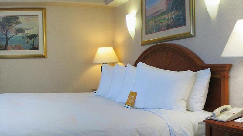 Holiday Inn Express Hotel & Suites Woodland Hills By Ihg Los Angeles Kültér fotó