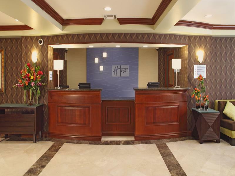 Holiday Inn Express Hotel & Suites Woodland Hills By Ihg Los Angeles Kültér fotó